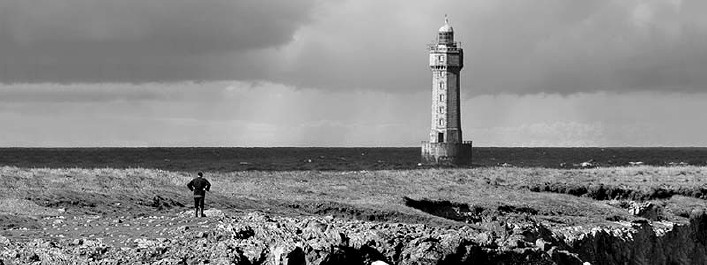 Hervé Inizan : Le phare de la Jument — p. 50