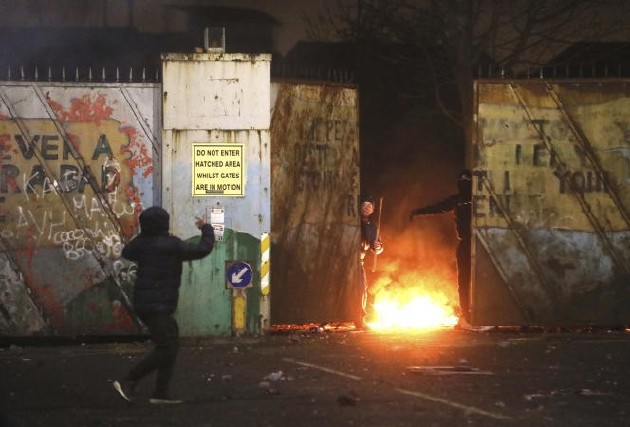 Le “ mur de la paix ”, West  Belfast : Peter Morrison / AP