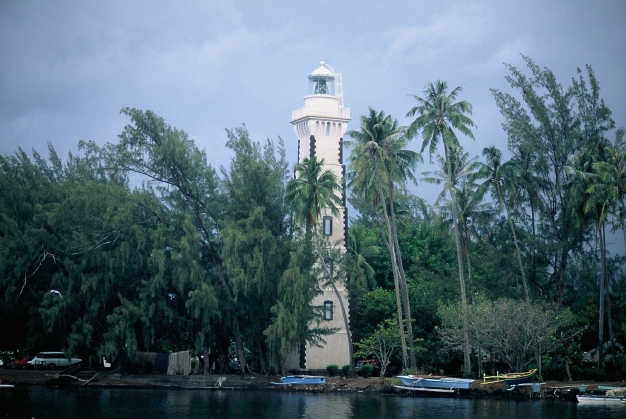 Tahiti : le phare de la pointe Vénus (octobre 1994-